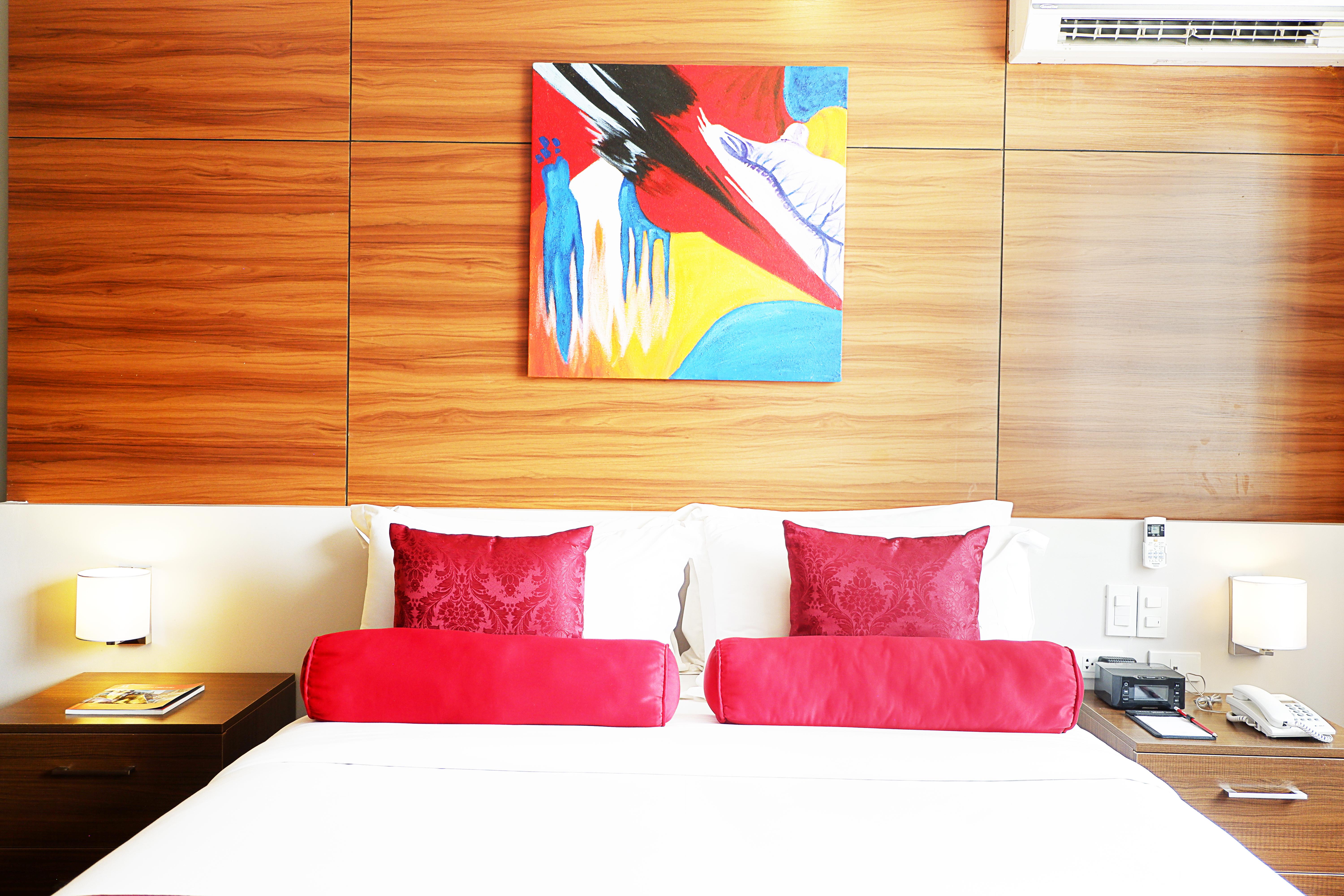 Valero Grand Suites By Swiss-Belhotel Макати Экстерьер фото